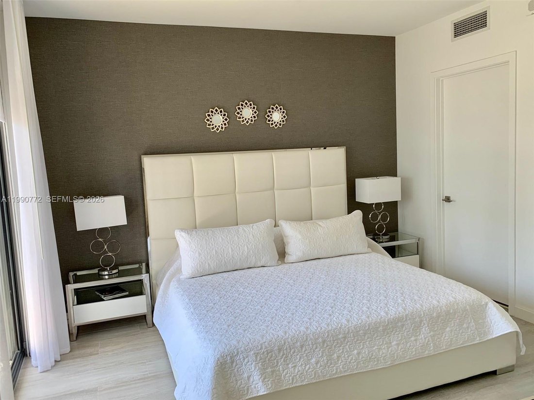 Condo in Miami, Florida, United States 5 - 17509690