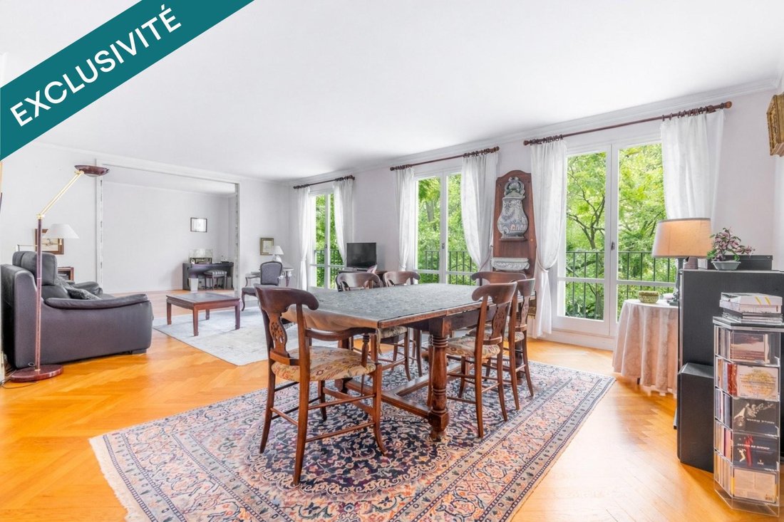Apartment in Domaine National du Château, Versailles, France 2 - 16905802