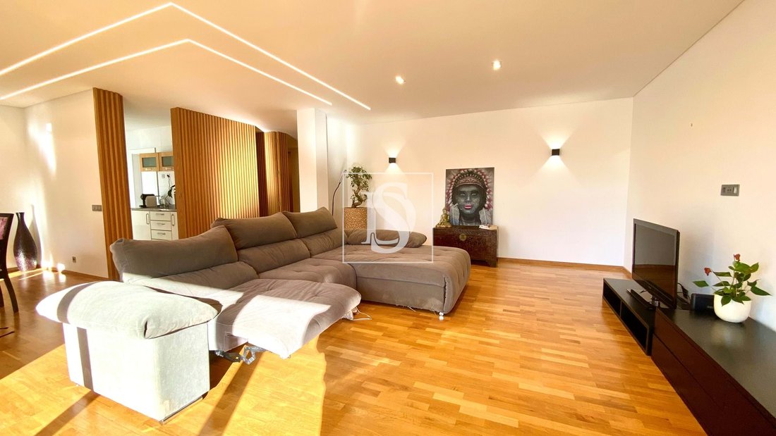 Apartment in Santo Tirso, Couto (Santa Cristina e Sao Miguel) e Burgaes, Porto District, Portugal 1 - 17514827