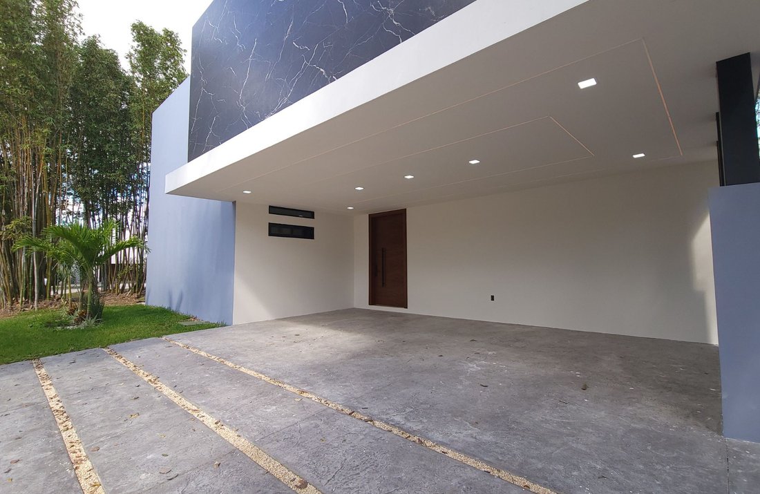 House in Yucatán Country Club, Yucatan, Mexico 3 - 17506055