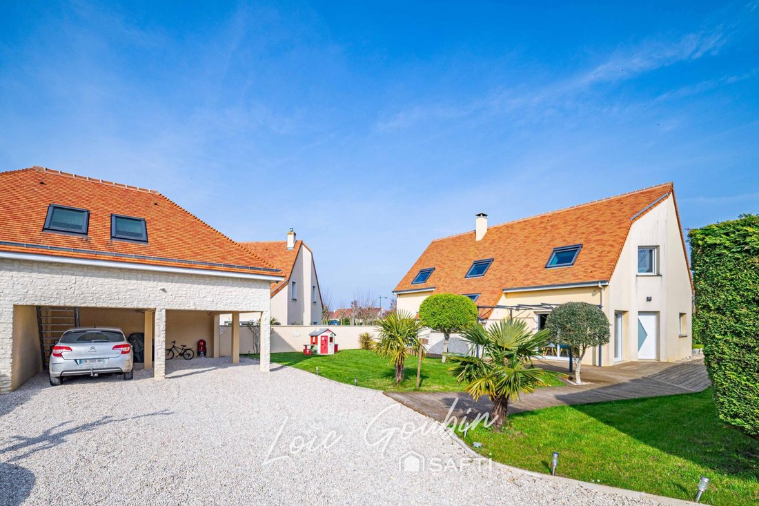 House in Saint-Martin-de-Fontenay, Saint-Martin-de-May, France 2 - 17511362