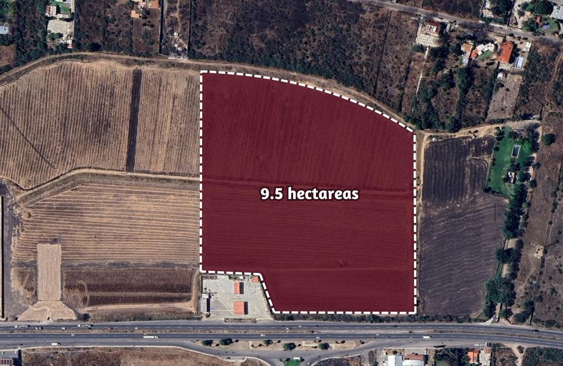 Land in Santiago de Querétaro, Querétaro, Mexico 2 - 17505715