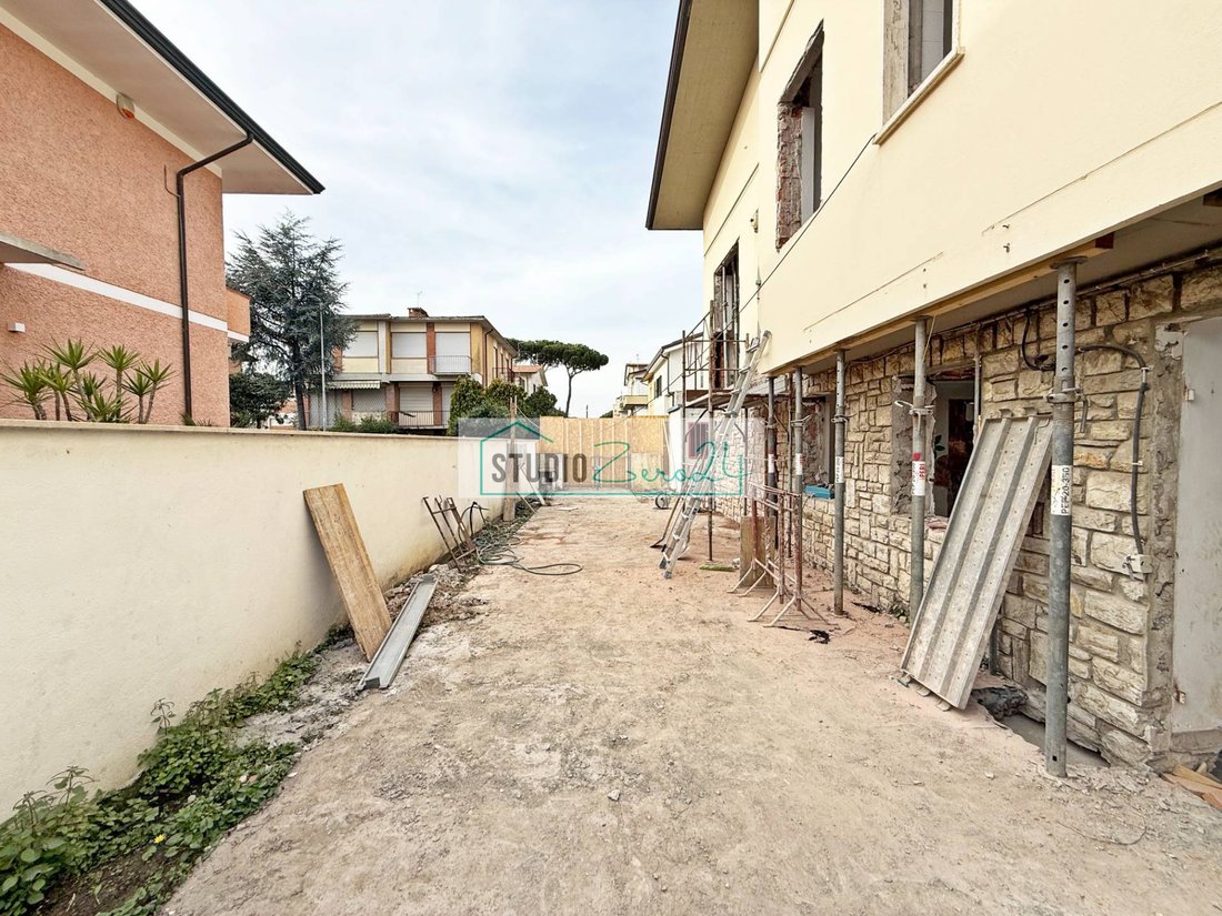House in Lido di Camaiore, Camaiore, Tuscany 4 - 17507600