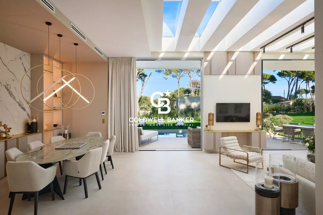 Villa in Antibes, Provence-Alpes-Côte d'Azur, France 4 - 17425367