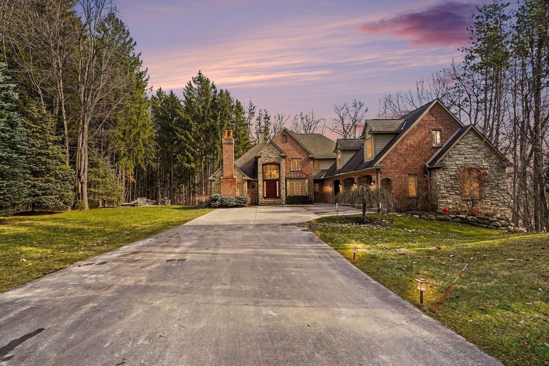 House in Highland Charter Township, Michigan, United States 1 - 17507718