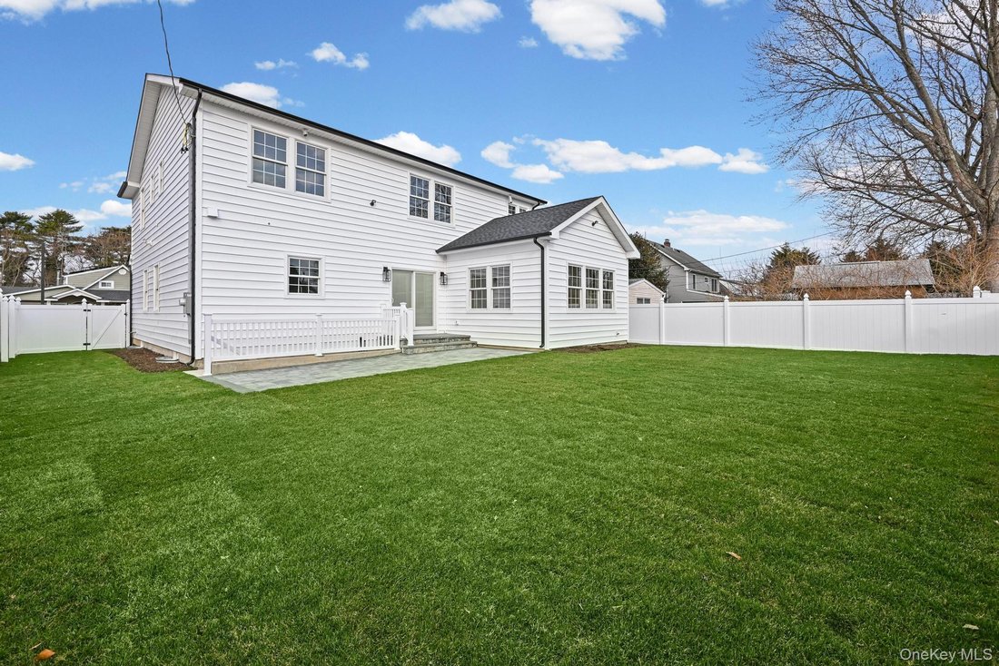 House in Hicksville, New York, United States 4 - 17504008