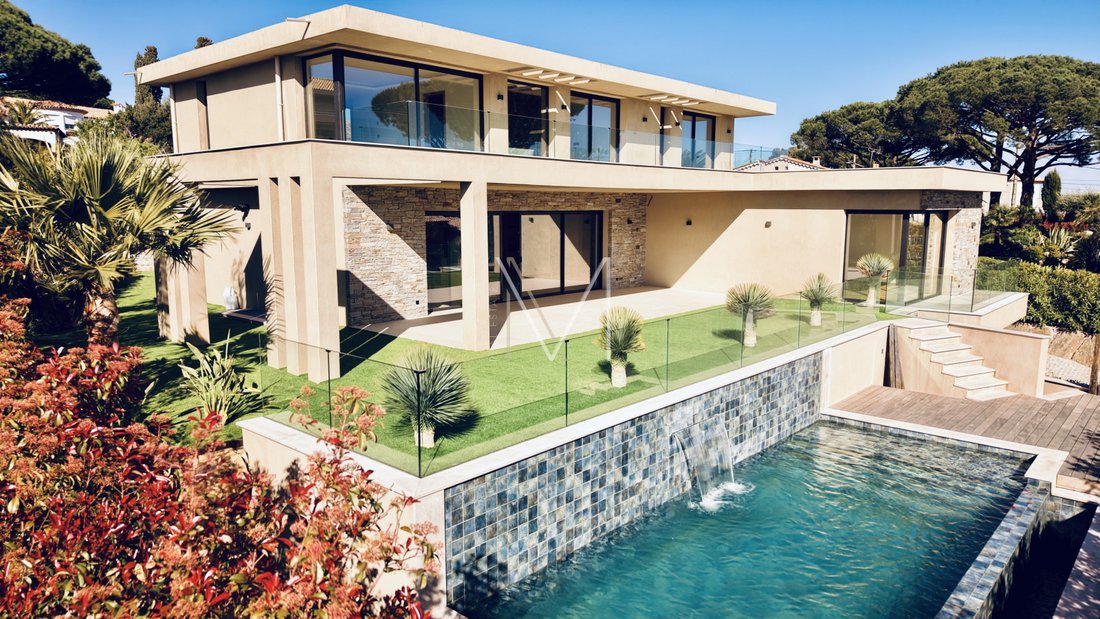 Villa in Nartelle-Noyer-Bellevue-bd des Sardinaux, Sainte-Maxime, France 1 - 16247870