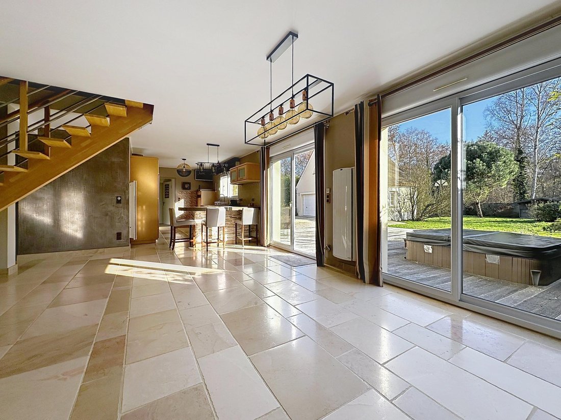 House in Milly-la-Forêt, Ile-de-France, France 2 - 17511404