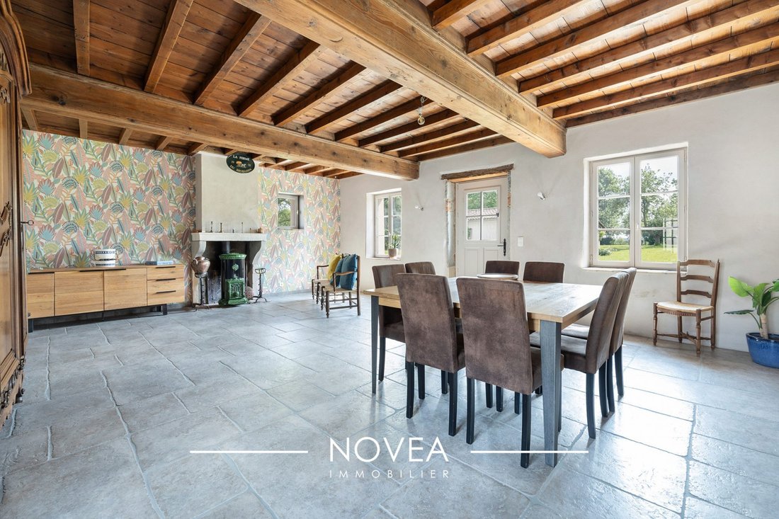 Farm Ranch in Monthieux, Auvergne-Rhône-Alpes, France 3 - 17508213