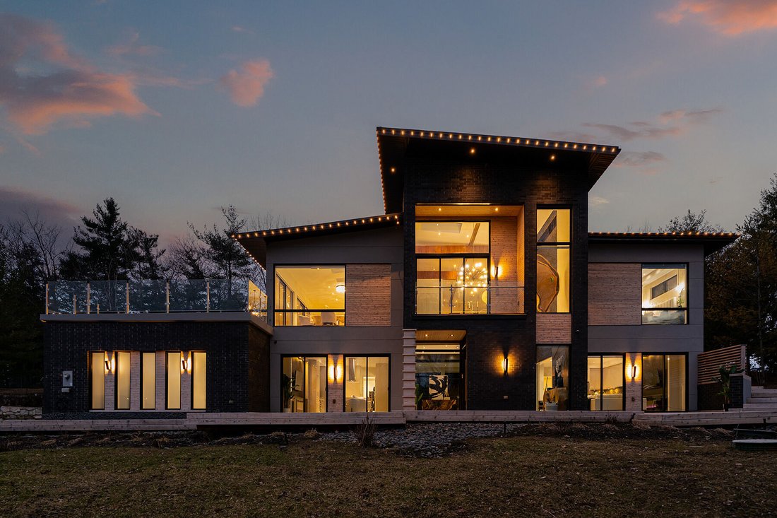 House in Vaughan, Ontario, Canada 1 - 17503596