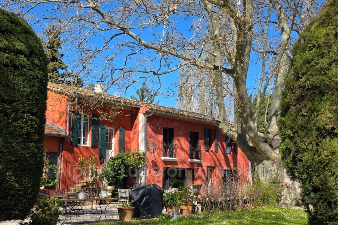 Villa in Nord et Ouest, Eyguières, France 5 - 17509065