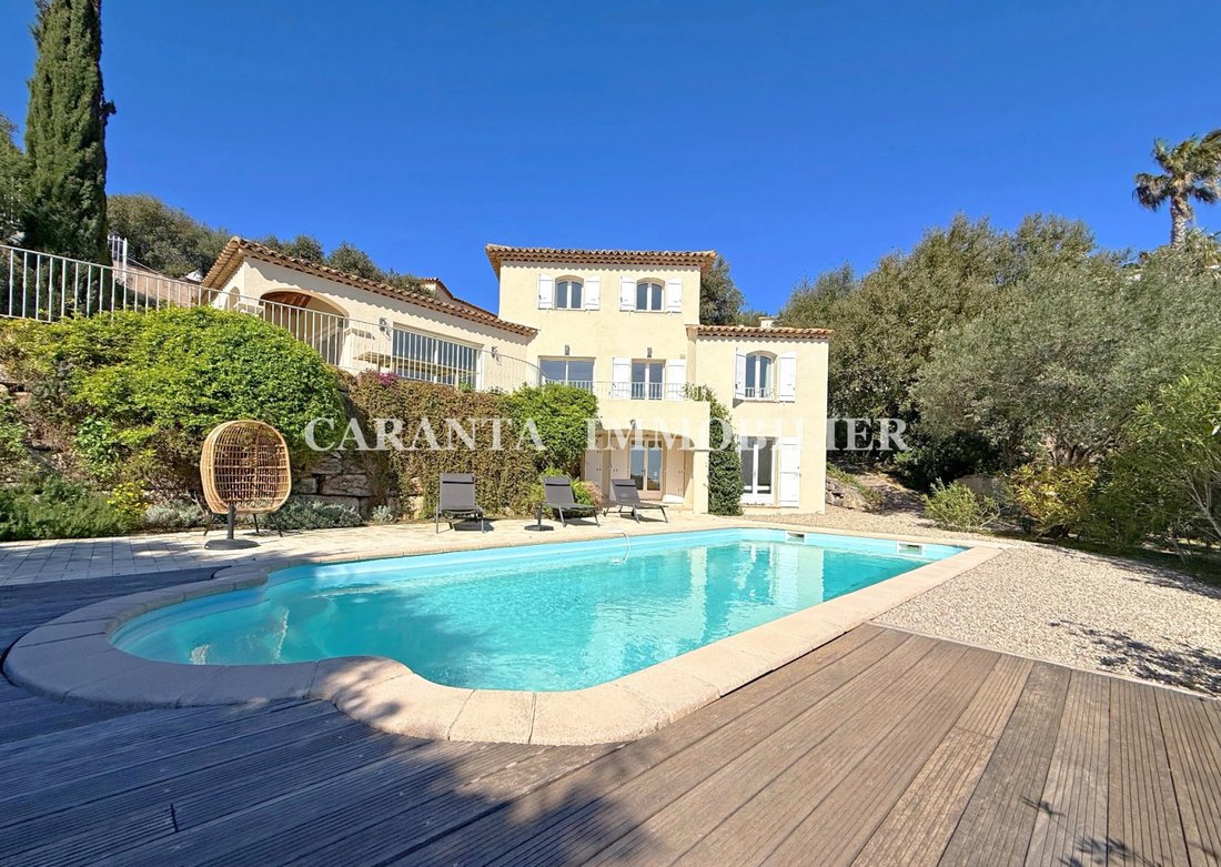 Villa in Nartelle-Noyer-Bellevue-bd des Sardinaux, Sainte-Maxime, France 1 - 17515568