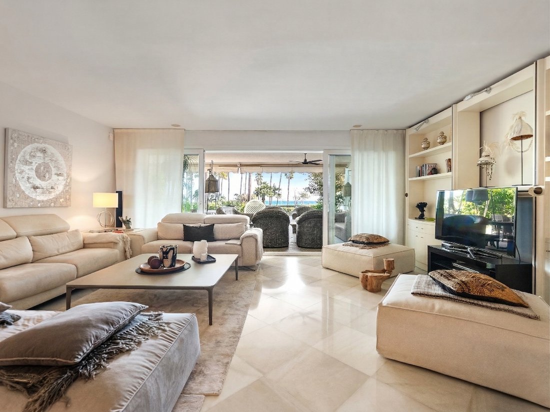 Apartment in Puerto Banus, Marbella, Spain 5 - 17504233