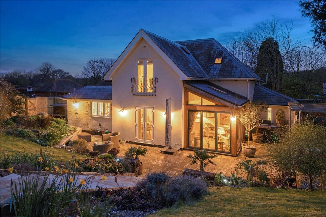 House in Tarrant Monkton, England 1 - 17509009