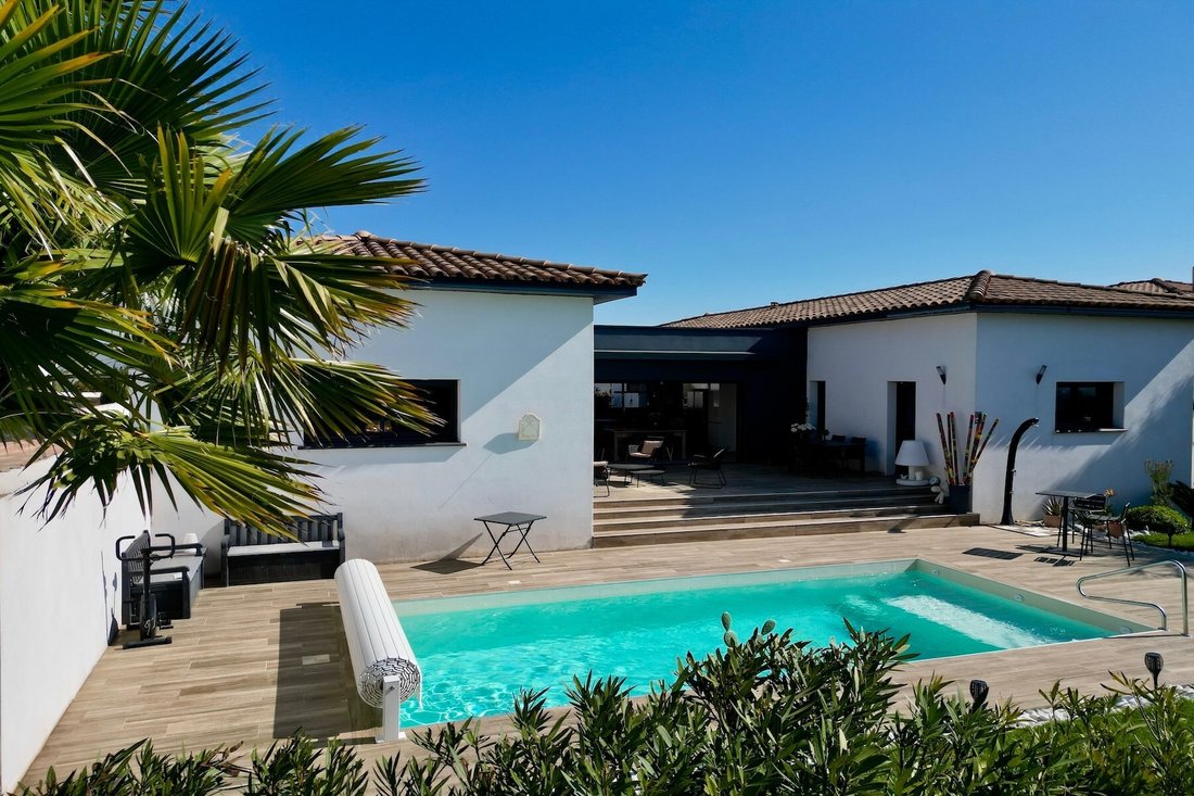 House in Alouette, Nimes, France 1 - 17512661