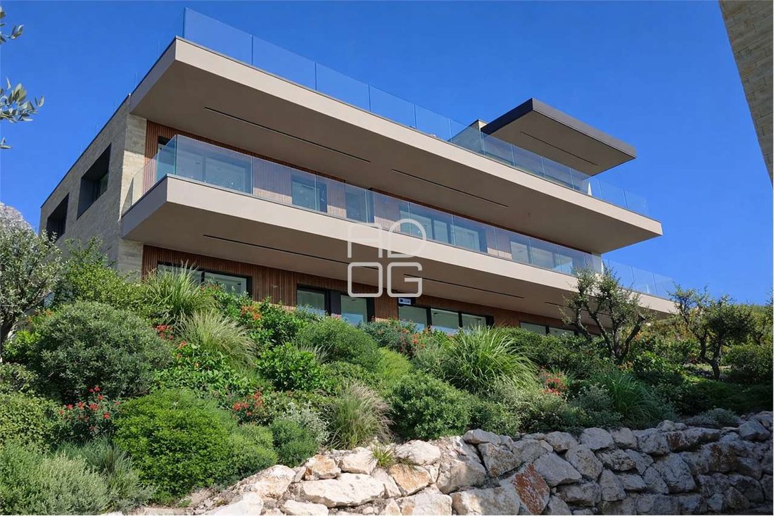 Apartment in Monte Maderno, Toscolano, Lombardy 1 - 12850812