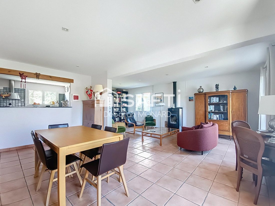 House in Saint-Medard-en-Jalles, Nouvelle-Aquitaine, France 4 - 17511430