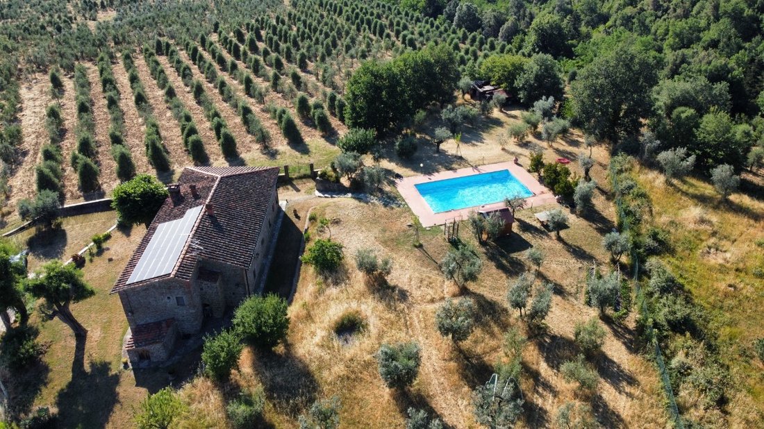 Country House in Borgo a Cascia, Reggello, Tuscany 1 - 17510519