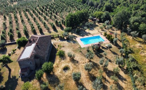 Country House in Borgo a Cascia, Reggello, Tuscany 1