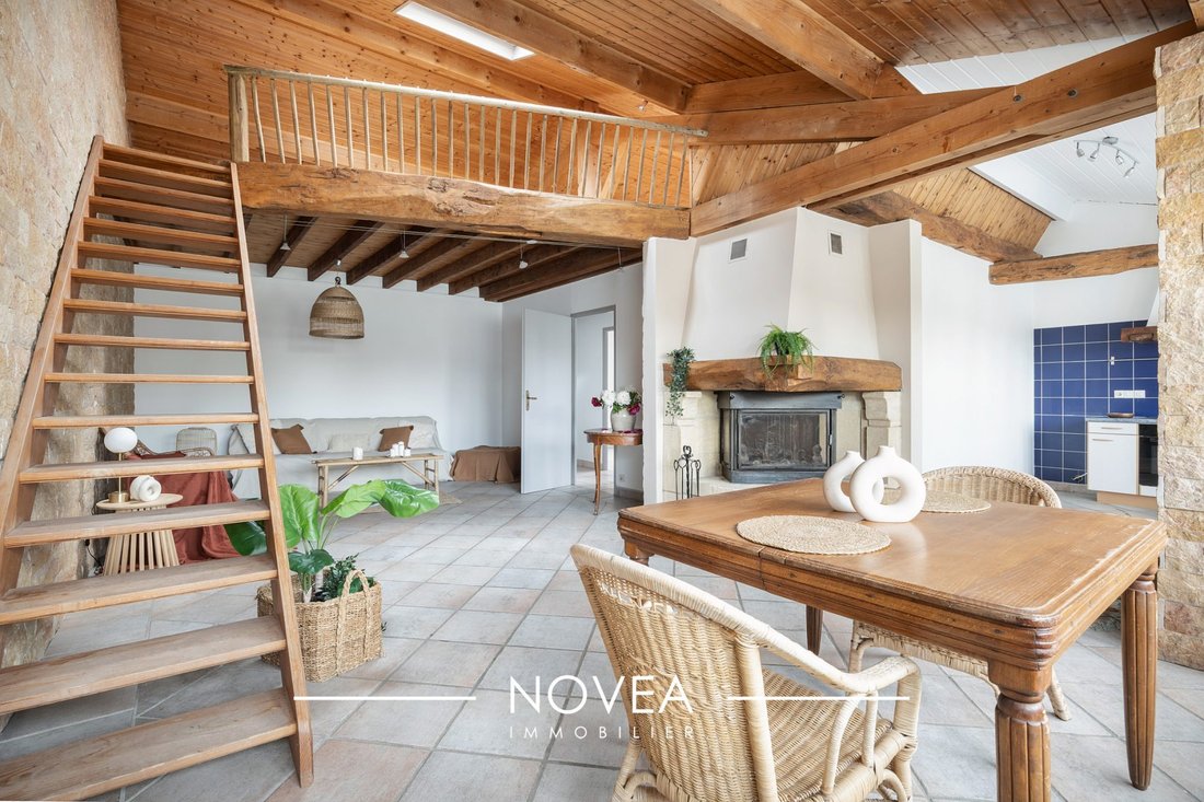 Farm Ranch in Monthieux, Auvergne-Rhône-Alpes, France 5 - 17508226