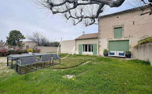 Villa in Châteaurenard, Provence-Alpes-Côte d'Azur, France 1
