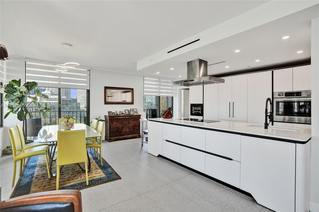Condo in Miami, Florida, United States 2 - 17504421
