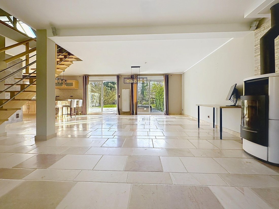 House in Milly-la-Forêt, Ile-de-France, France 3 - 17511404