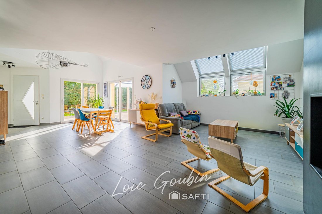 House in Saint-Martin-de-Fontenay, Saint-Martin-de-May, France 3 - 17511362