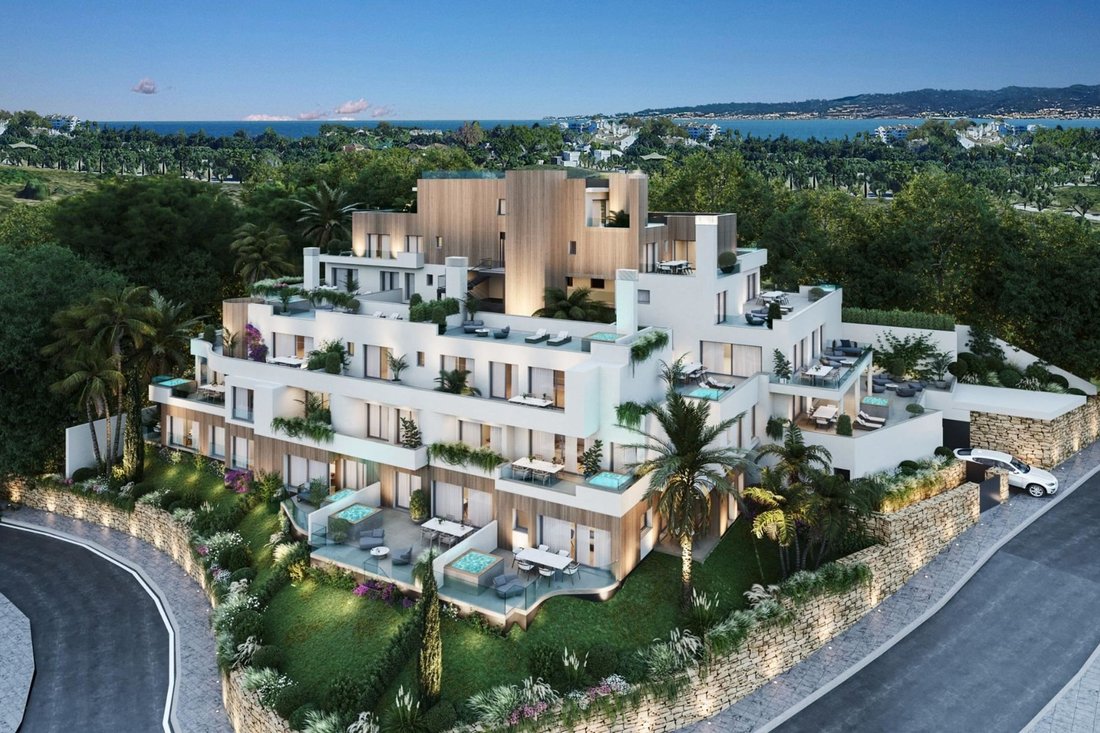 Apartment in Rio Real, Marbella, Andalusia 2 - 17506123