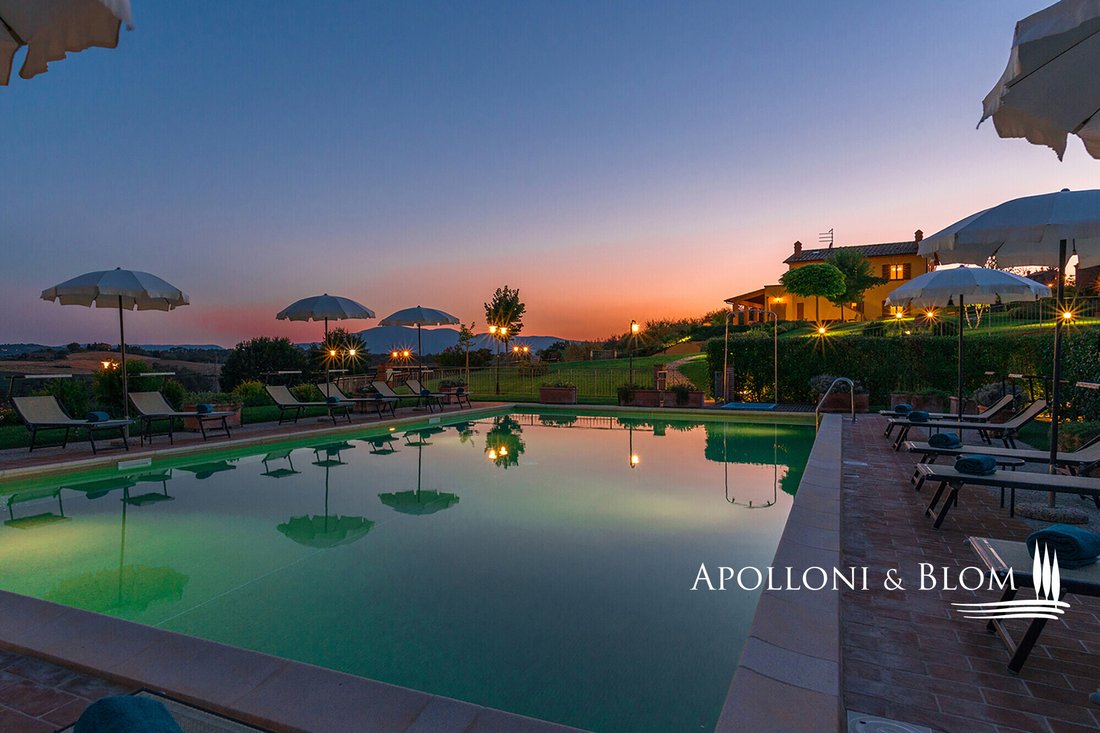 Villa in Castiglione del Lago, Umbria, Italy 1 - 17510634