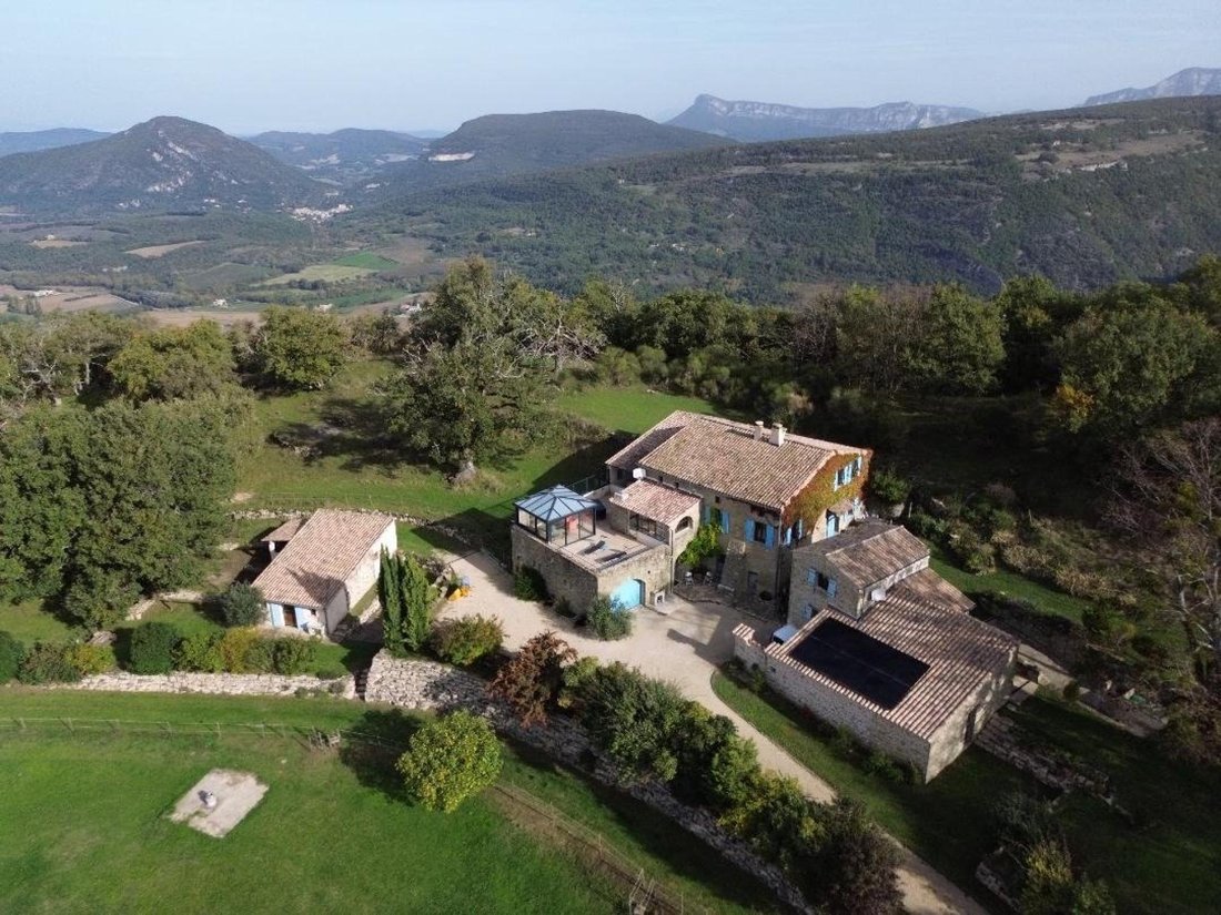 House in Eyzahut, Auvergne-Rhône-Alpes, France 1 - 17511475