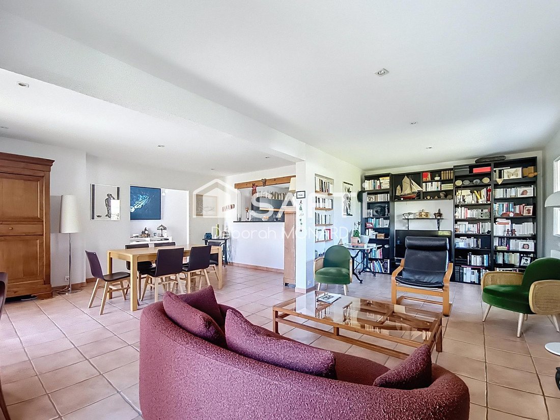 House in Saint-Medard-en-Jalles, Nouvelle-Aquitaine, France 5 - 17511430