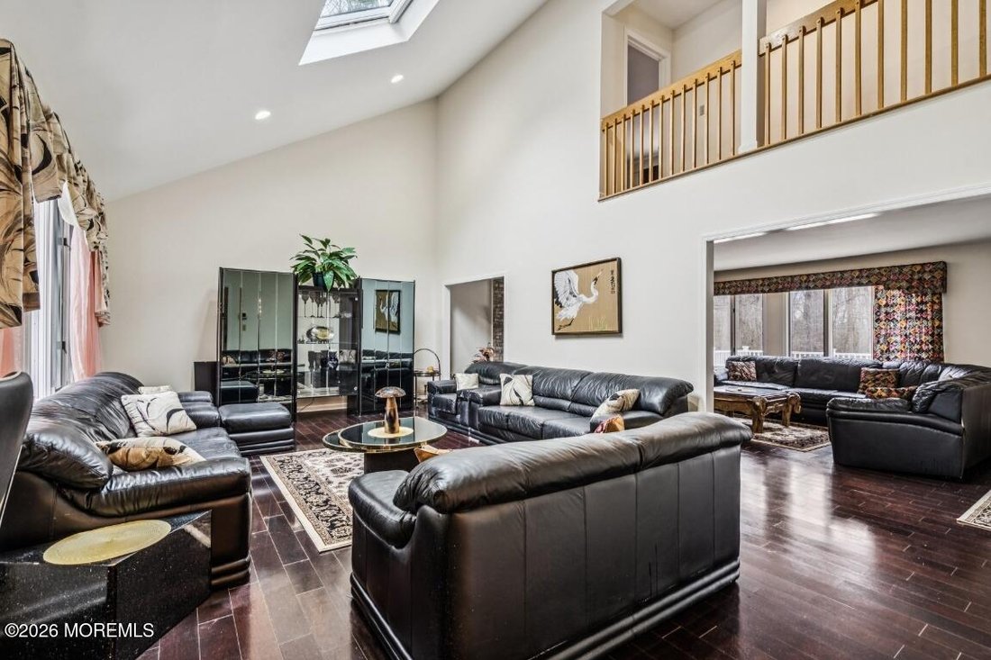 House in Manalapan Township, New Jersey, United States 3 - 17510419