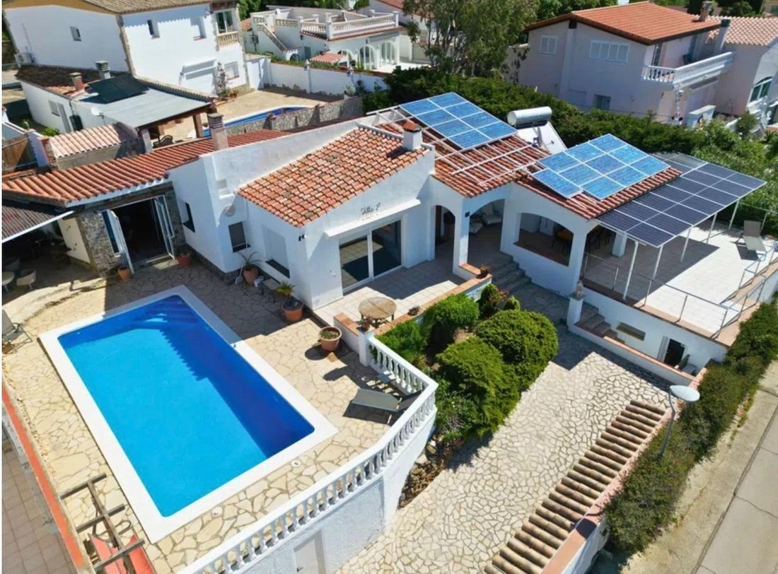 House in Roses, Catalonia, Spain 2 - 17456765