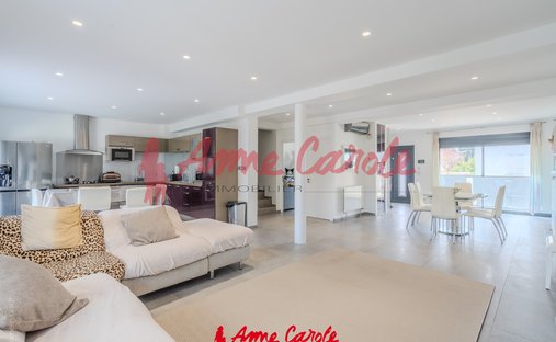 House in Peri, Joinville-le-Pont, France 1