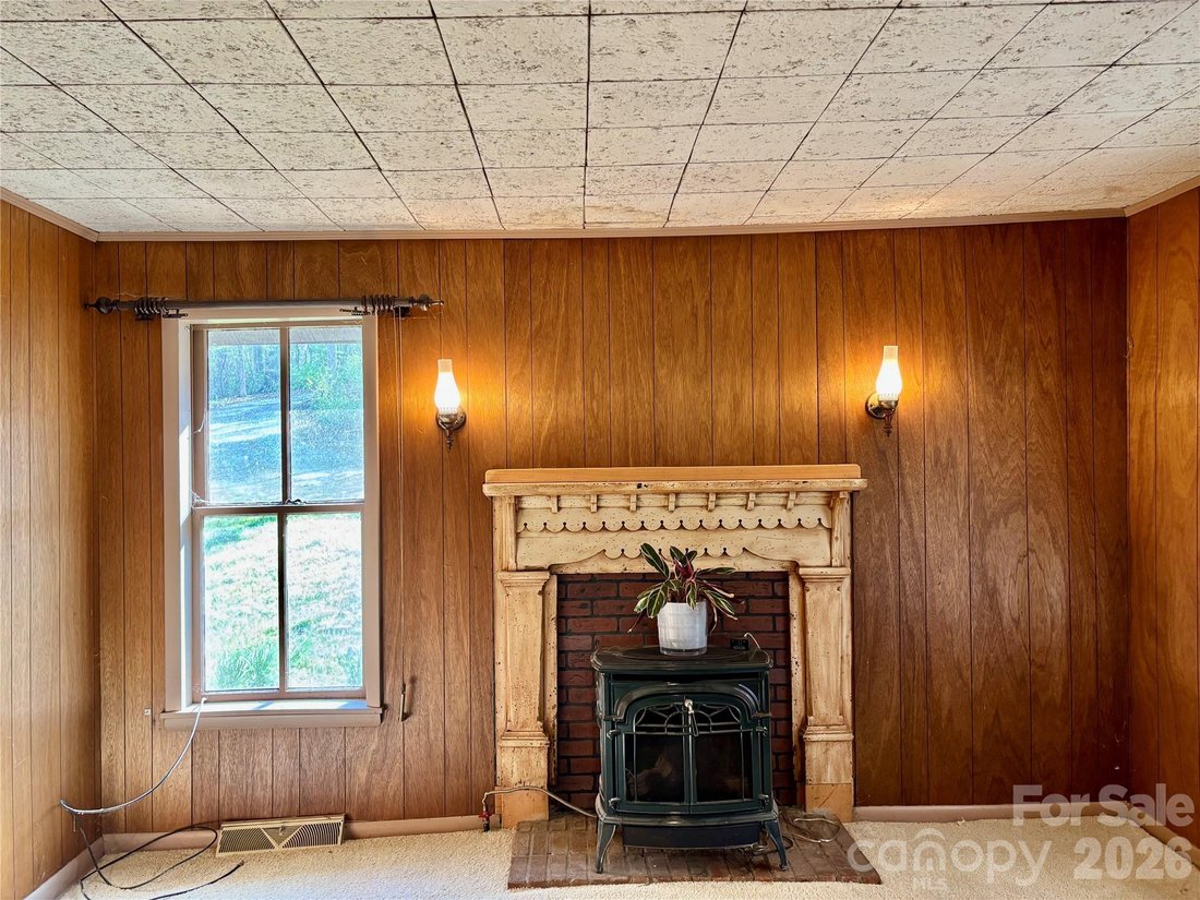 House in Asheville, North Carolina, United States 4 - 16853096