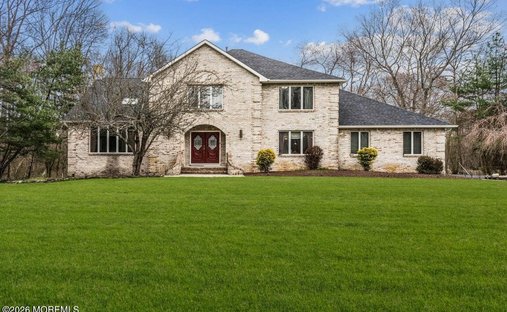 House in Manalapan Township, New Jersey, United States 1