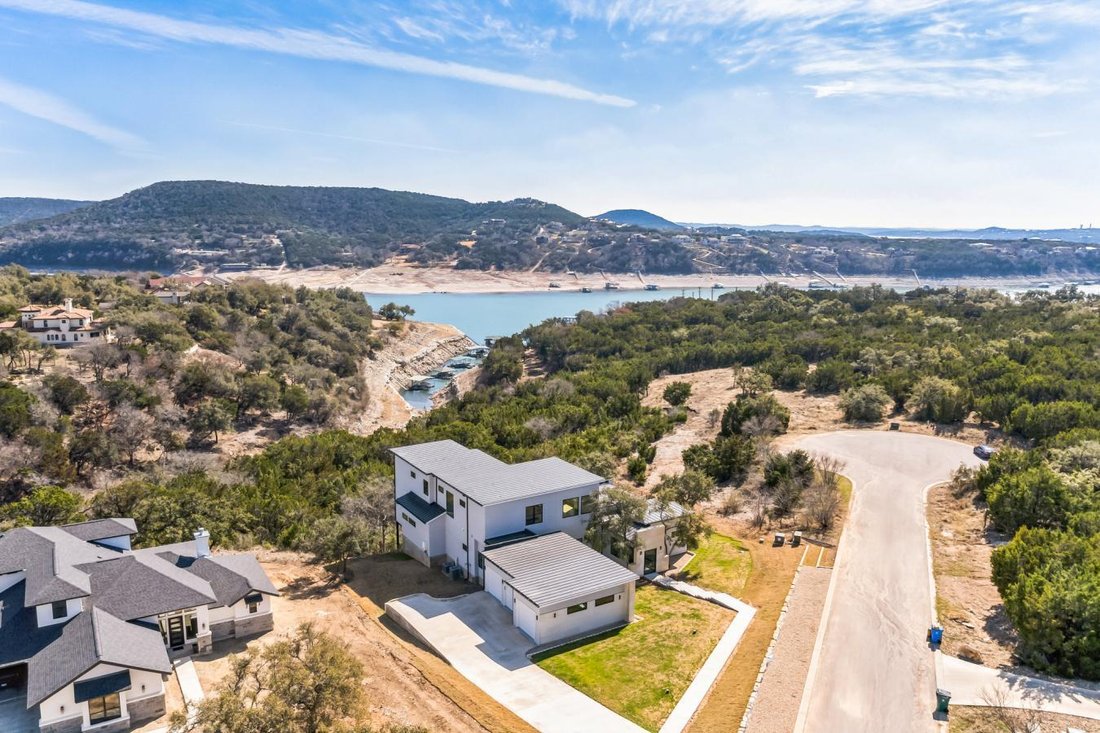 House in Jonestown, Texas, United States 2 - 17509393