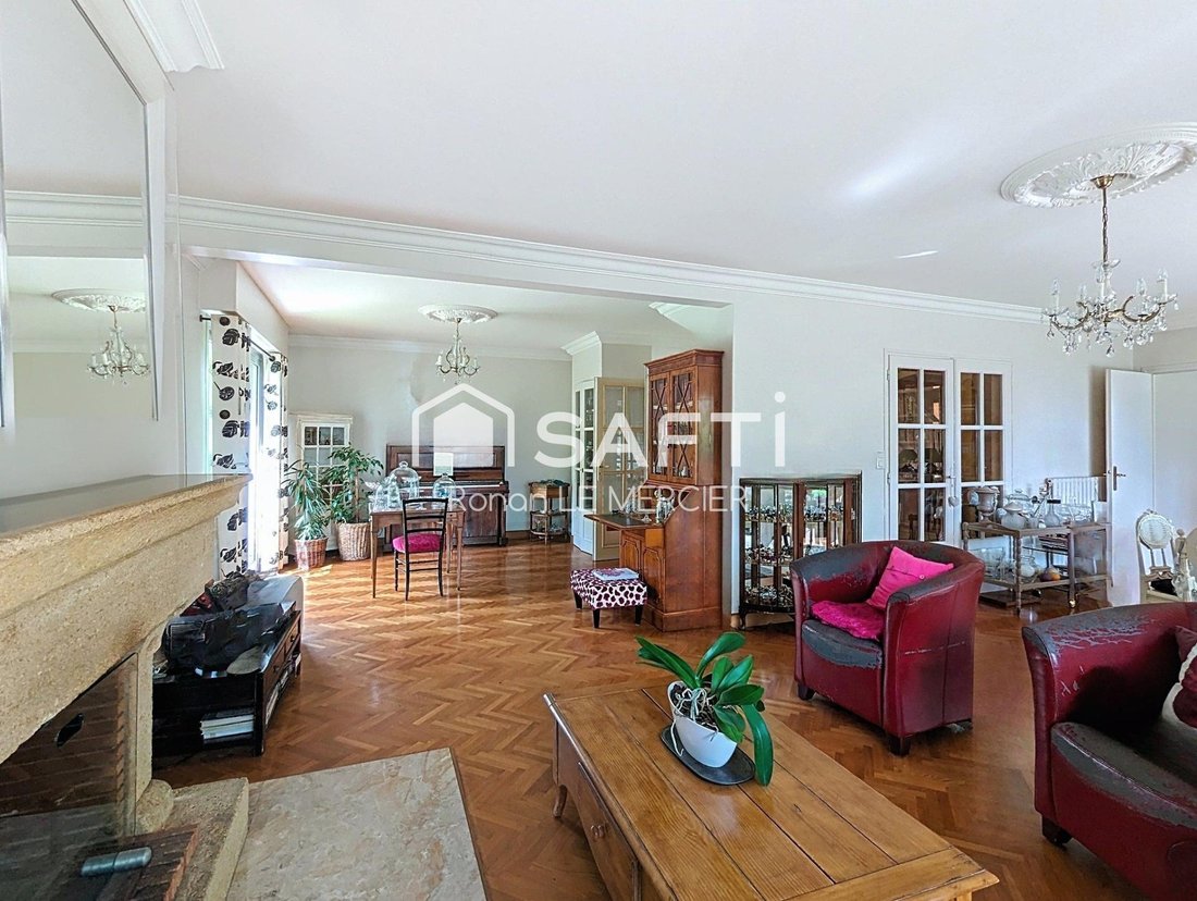 House in Centre Peri, Saint-Ave, France 5 - 17511429