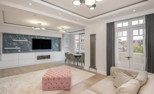 Apartment in Little Venice, Westminster, England 1
