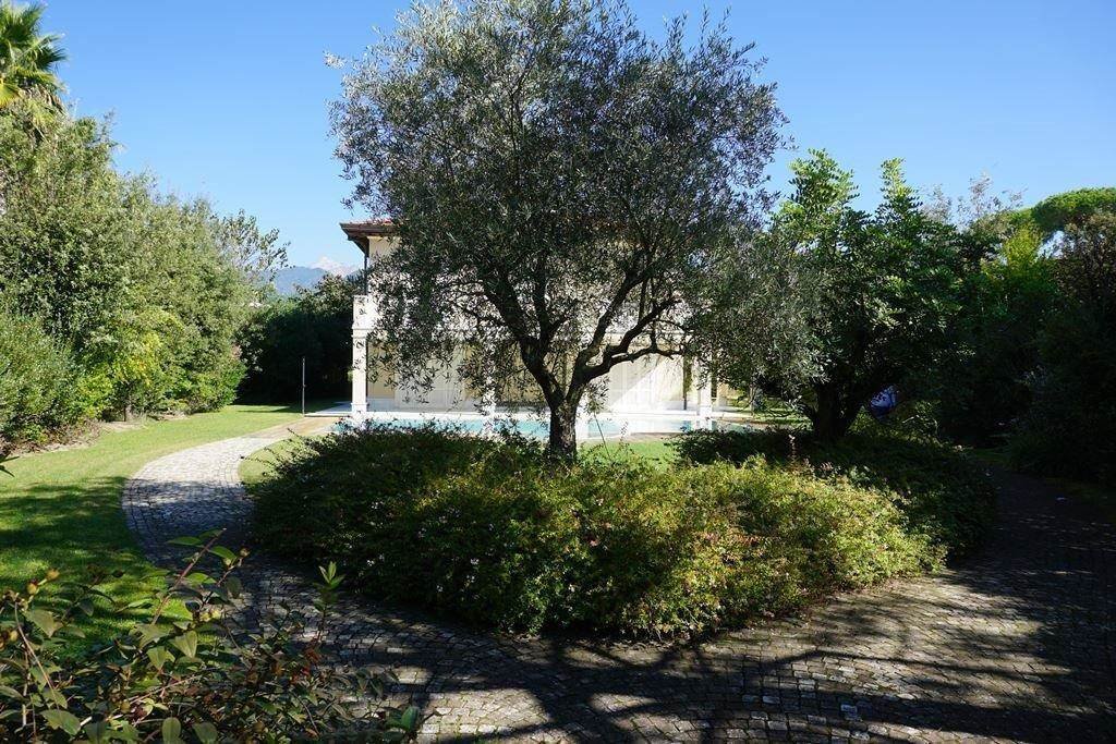 Villa in Cinquale, Montignoso, Tuscany 5 - 17506258