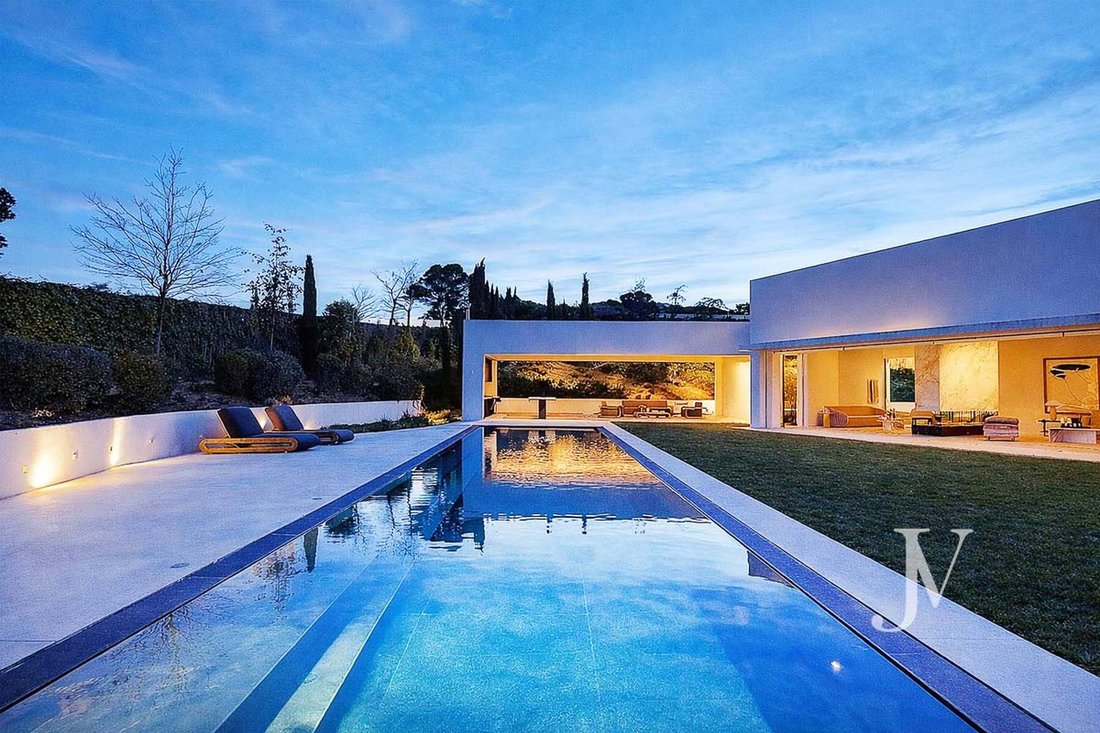 Fuencarral-El Pardo, Madrid, Spain 1 - 17510999
