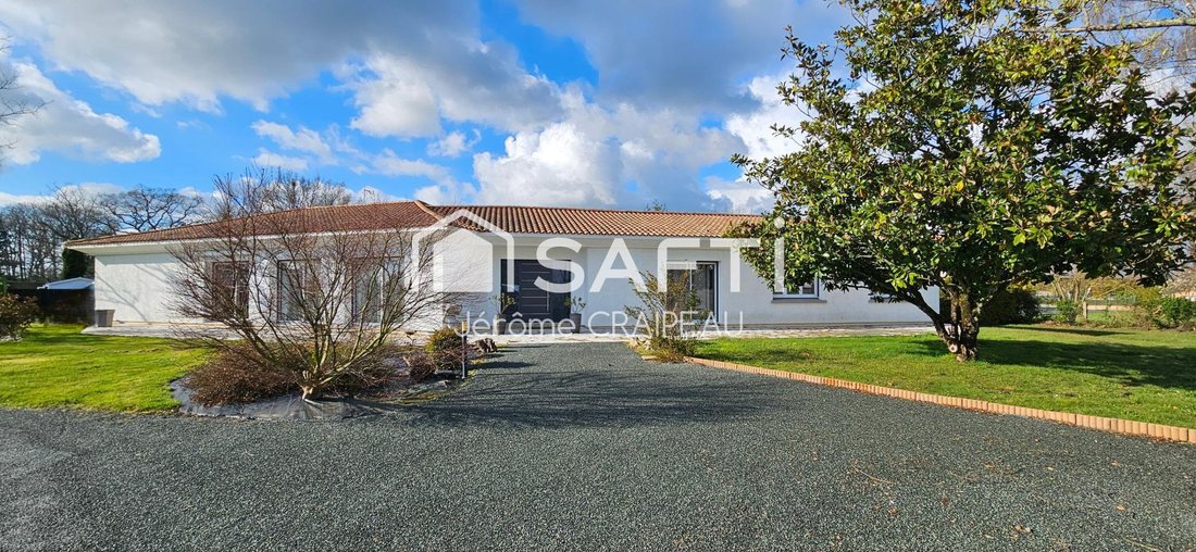 House in La Roche-sur-Yon, Pays de la Loire, France 3 - 17511377
