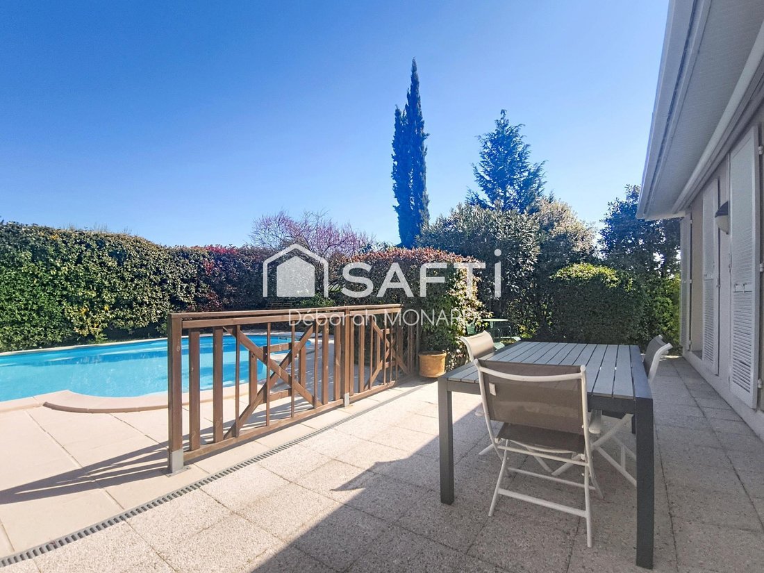 House in Saint-Medard-en-Jalles, Nouvelle-Aquitaine, France 3 - 17511430