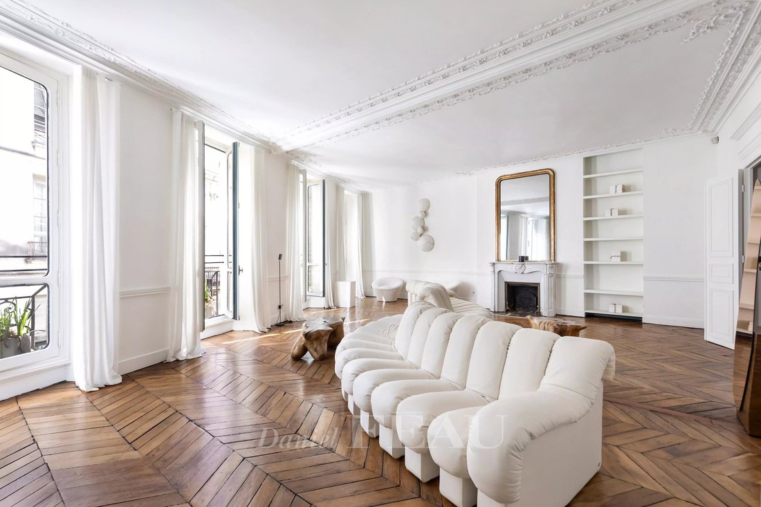 Apartment in Paris 1er Arrondissement, Paris, France 4 - 17503121