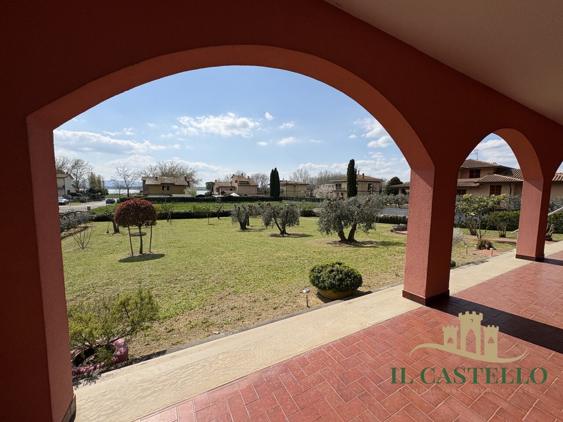 Villa in Castiglione del Lago, Umbria, Italy 4 - 17506513