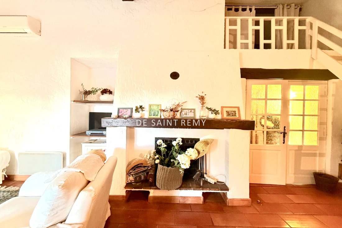 Villa in Saint-Rémy-de-Provence, Provence-Alpes-Côte d'Azur, France 5 - 17373553