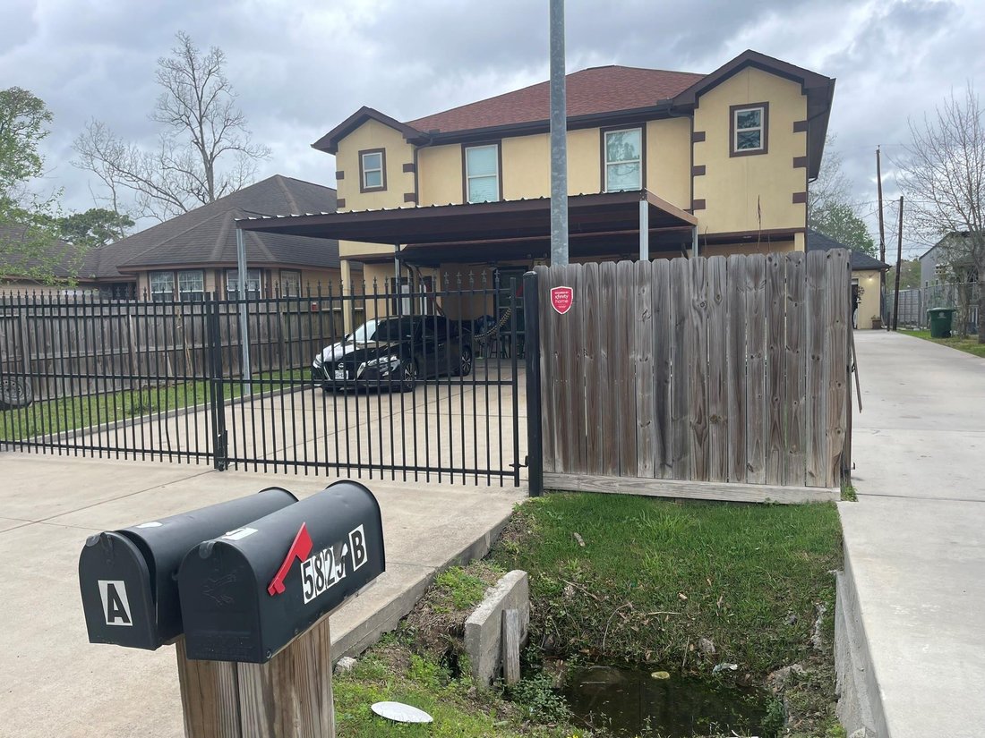 Houston, Texas, United States 1 - 17513074