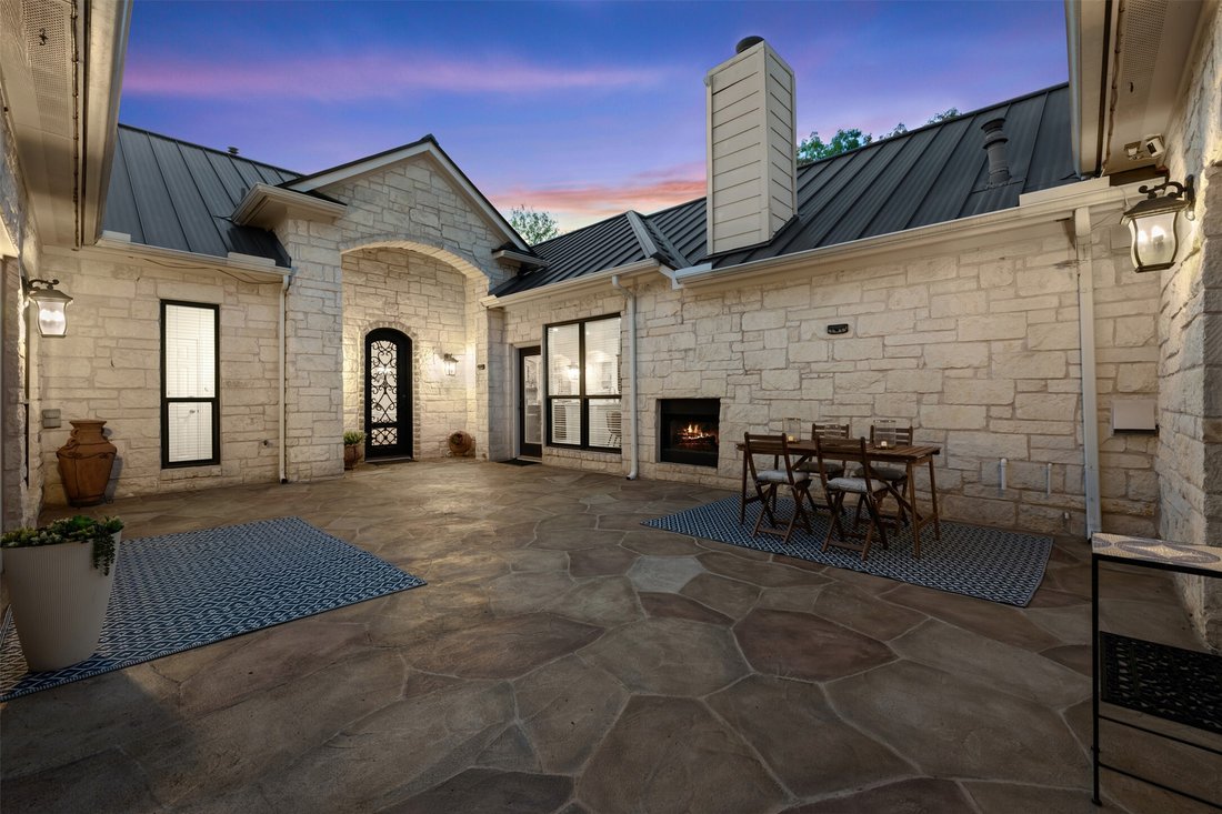 House in Buda, Texas, United States 1 - 17504996