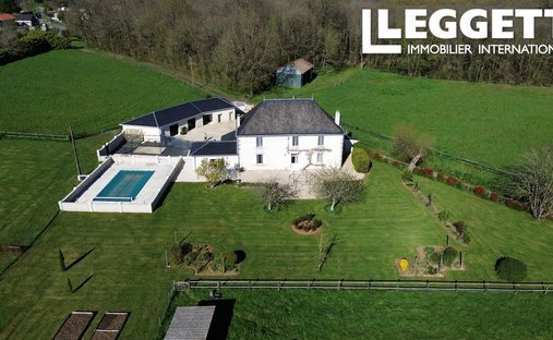 House in Romagne, Nouvelle-Aquitaine, France 1